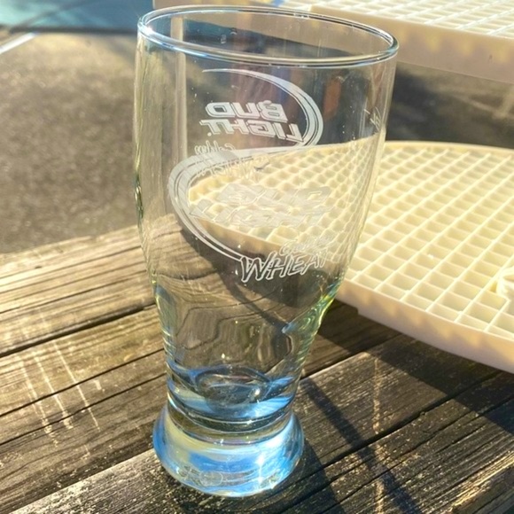 Bud Light Golden Wheat Themed Beer Drinking Glass 6.5" Tall ! - Picture 3 of 8